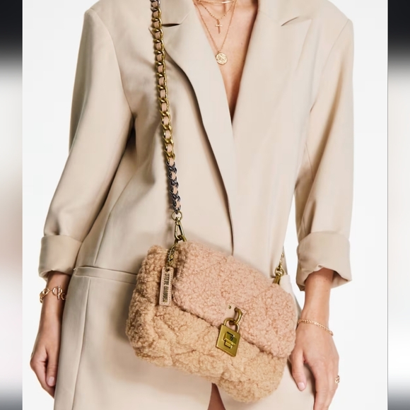 Steve Madden Handbags - Steve Madden Purse